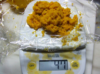 量る