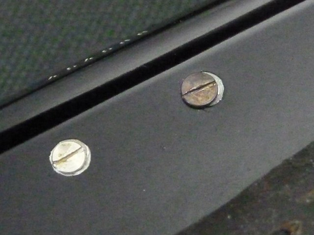 バネ圧に負けた