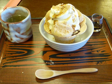 信玄餅ソフトクリーム