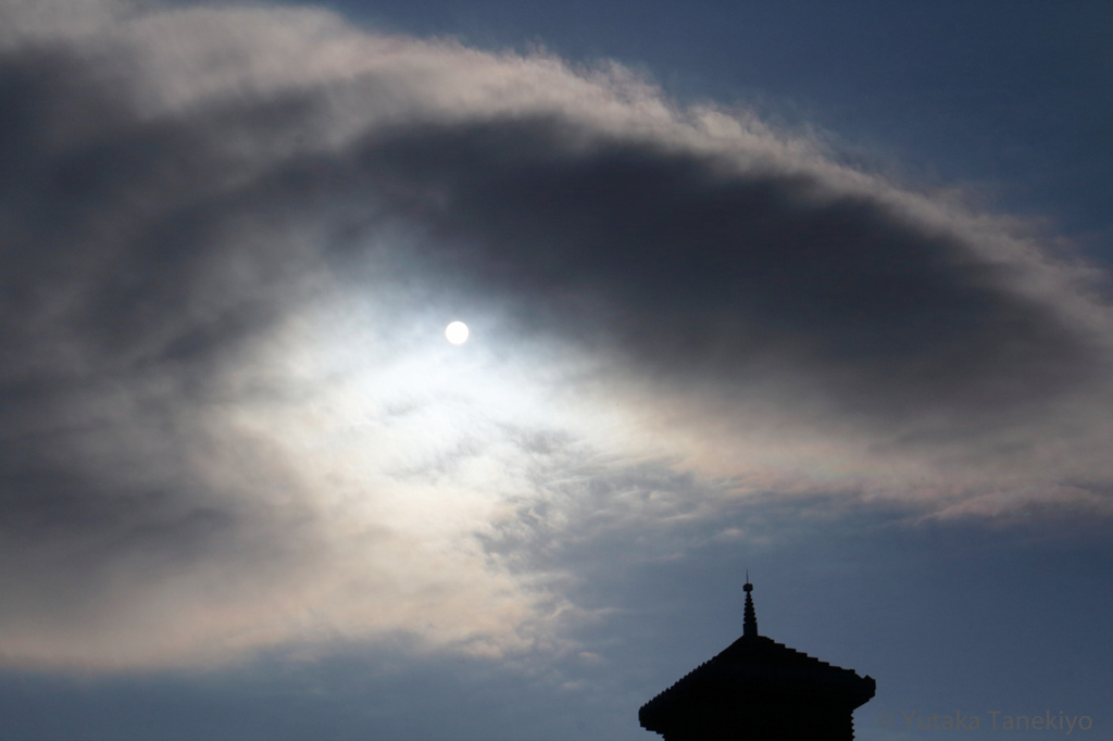 鯨のような雲