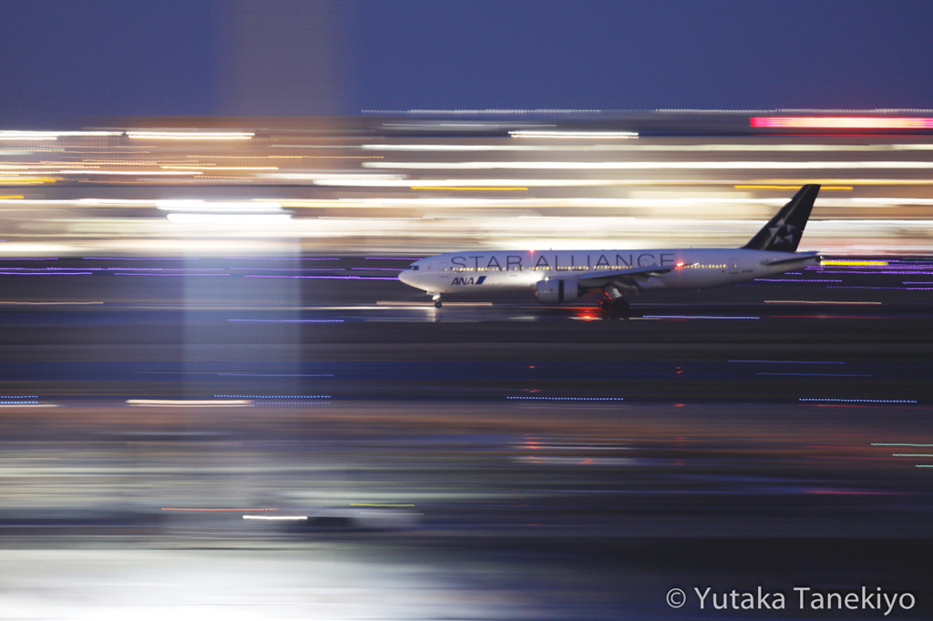 夜間飛行機