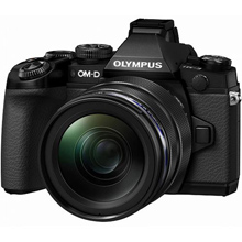 製品写真：オリンパス OM-D E-M1
